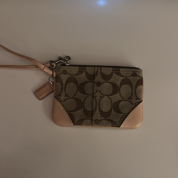 Vintage Coach Wallet - Picture 3 of 3